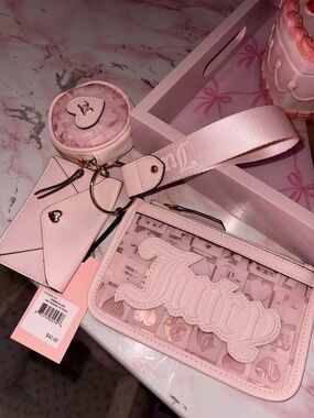 Juicy Couture Paradise 3 PC Pouch Set